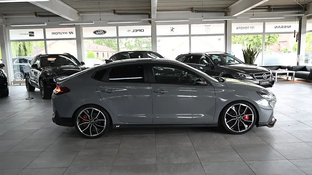 Hyundai i30 N Performance Fastback - Thumbnail 9