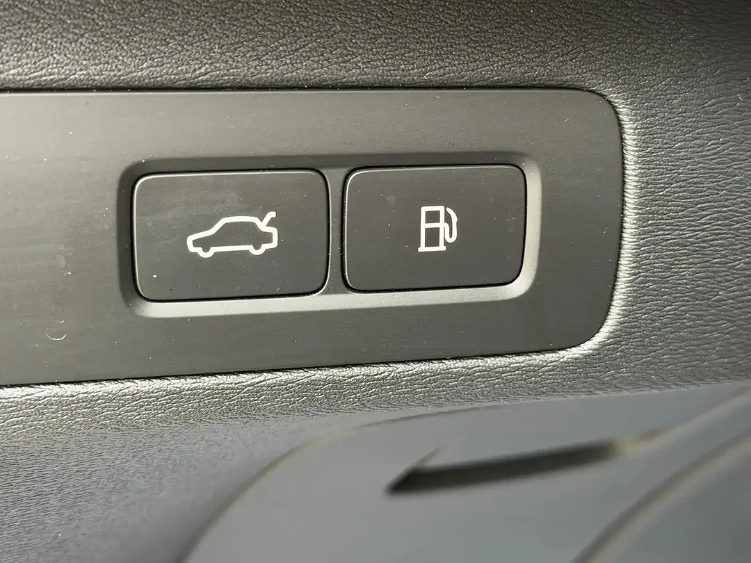 Volvo XC90 T8 2.0 PHEV AWD Plus Dark - Thumbnail 23