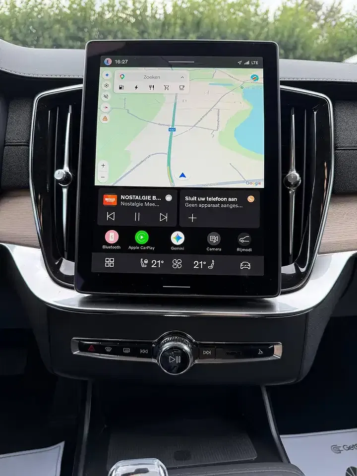 Volvo XC90 T8 2.0 PHEV AWD Plus Dark - Thumbnail 31