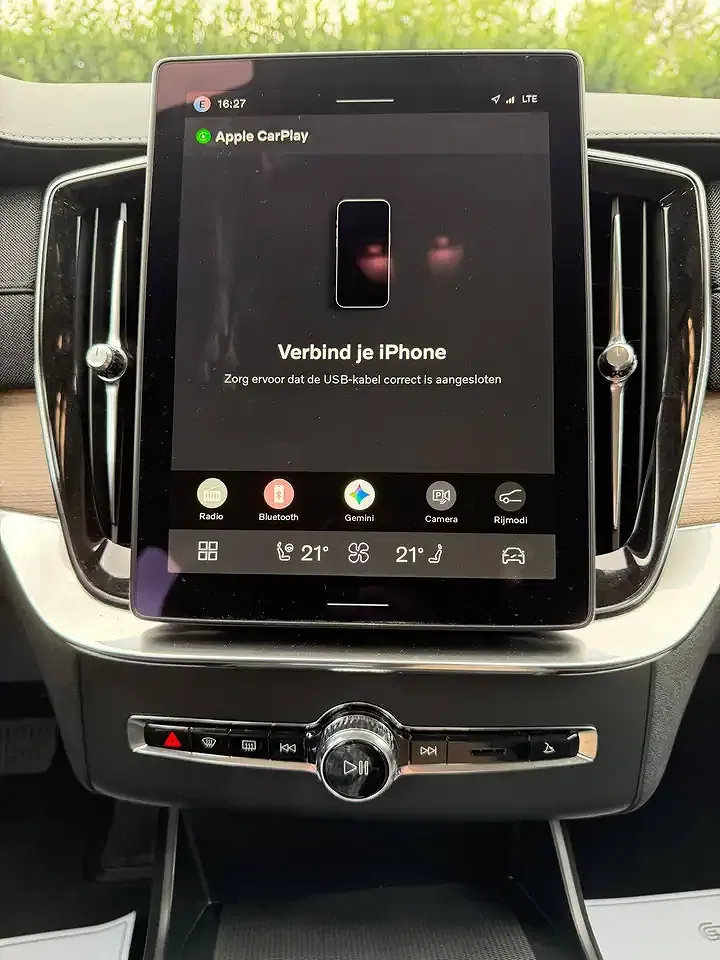 Volvo XC90 T8 2.0 PHEV AWD Plus Dark - Thumbnail 32