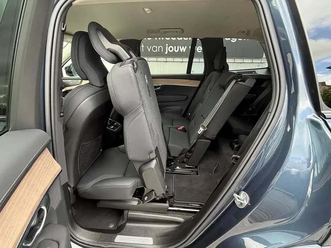 Volvo XC90 T8 2.0 PHEV AWD Plus Dark - Thumbnail 39