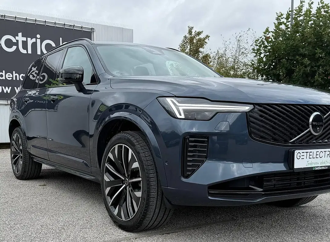 Volvo XC90 T8 2.0 PHEV AWD Plus Dark - Thumbnail 4