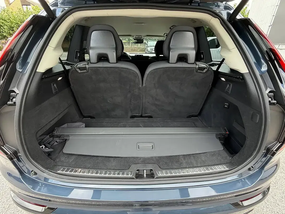 Volvo XC90 T8 2.0 PHEV AWD Plus Dark - Thumbnail 40