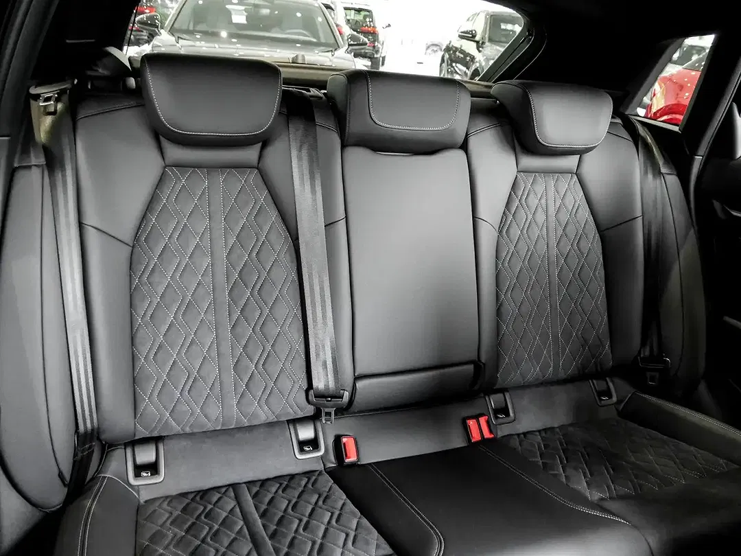 Audi A3 TFSI S tronic quattro Sportback S line - Thumbnail 4