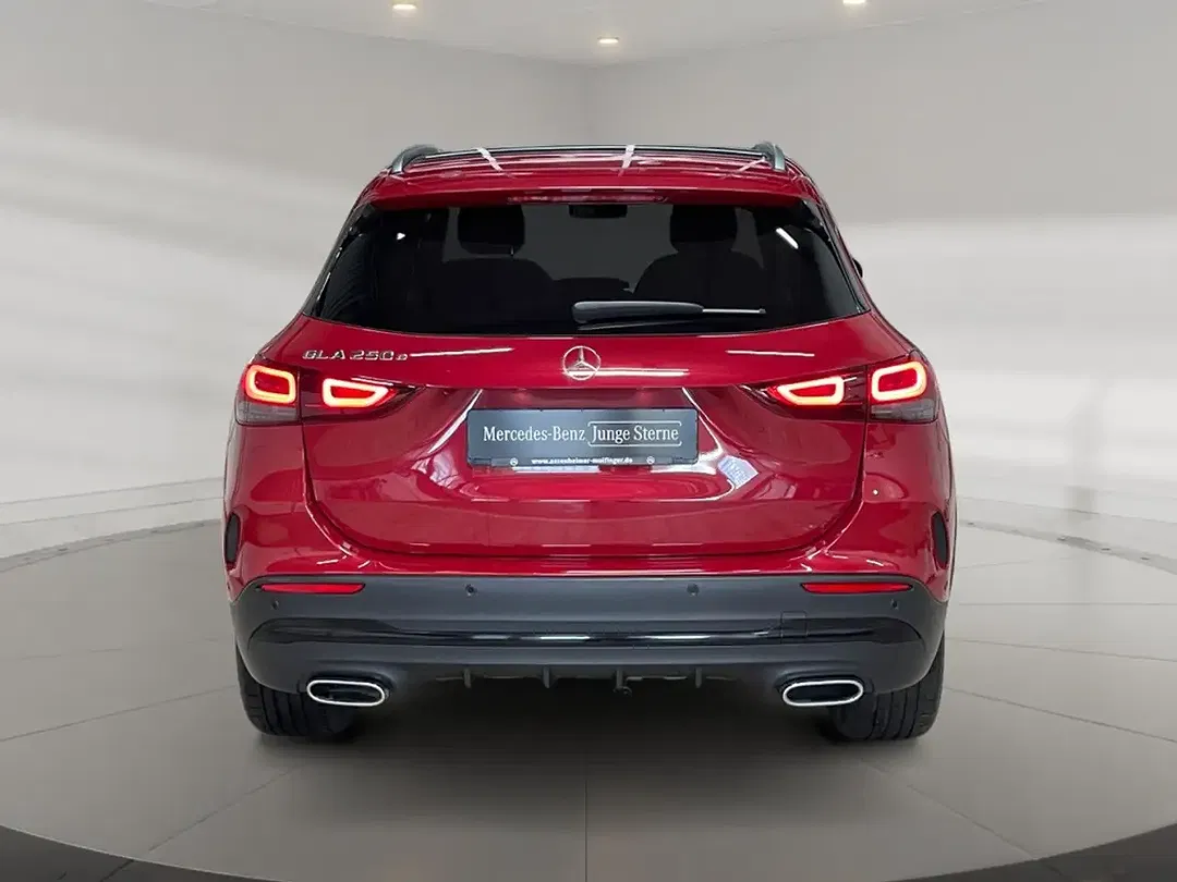 Mercedes-Benz GLA 250 AMG MBUX Night - Thumbnail 4