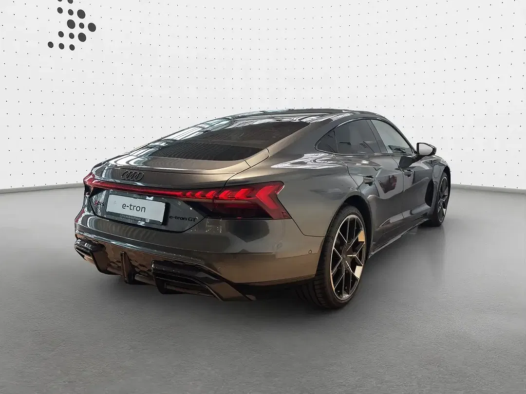 Audi RS e-tron GT performance - foto 2