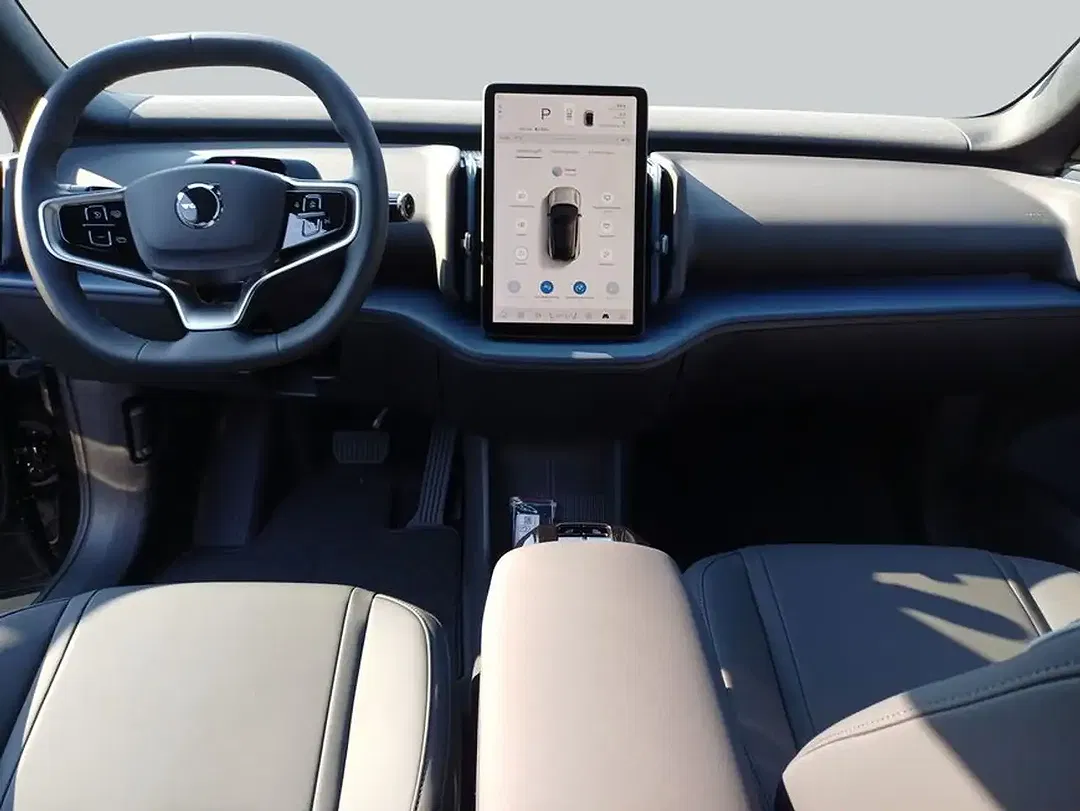 Volvo EX30 Extended Range Edition - Thumbnail 12