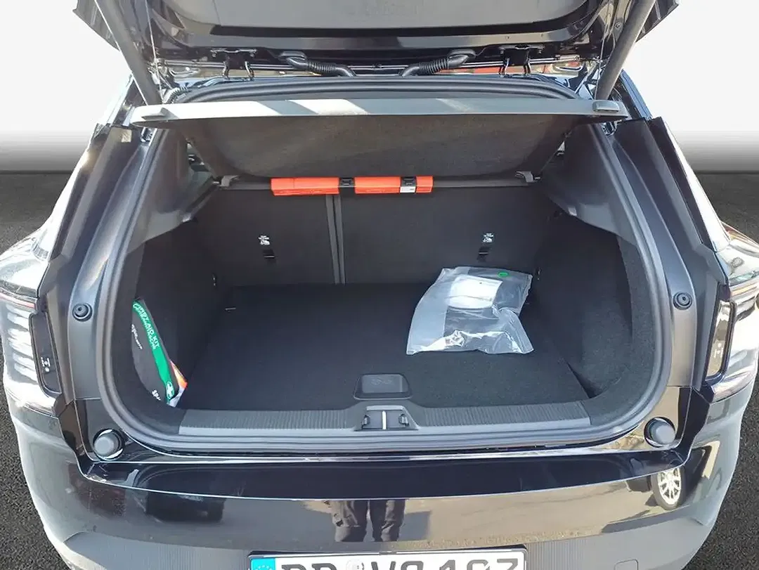 Volvo EX30 Extended Range Edition - Thumbnail 9