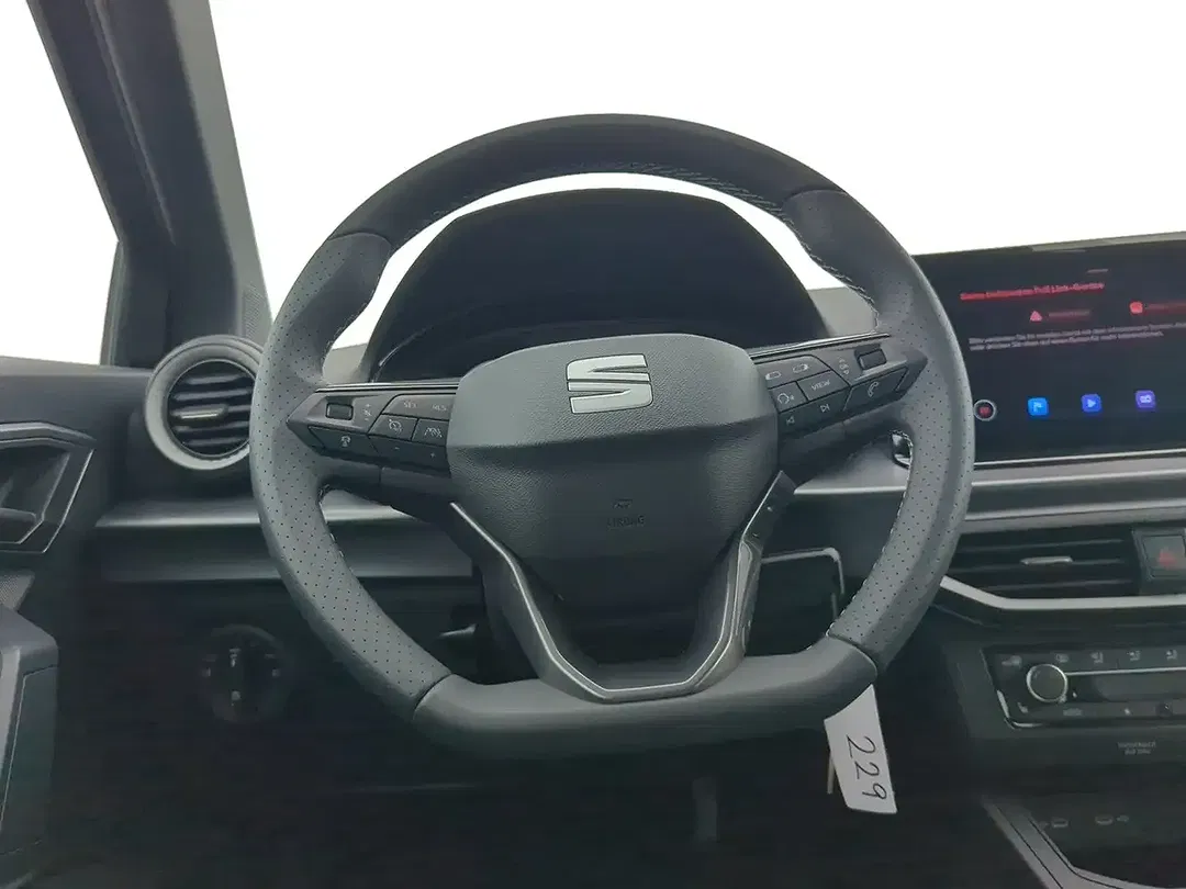 SEAT Arona 1.0 TSI DSG FR - Thumbnail 12