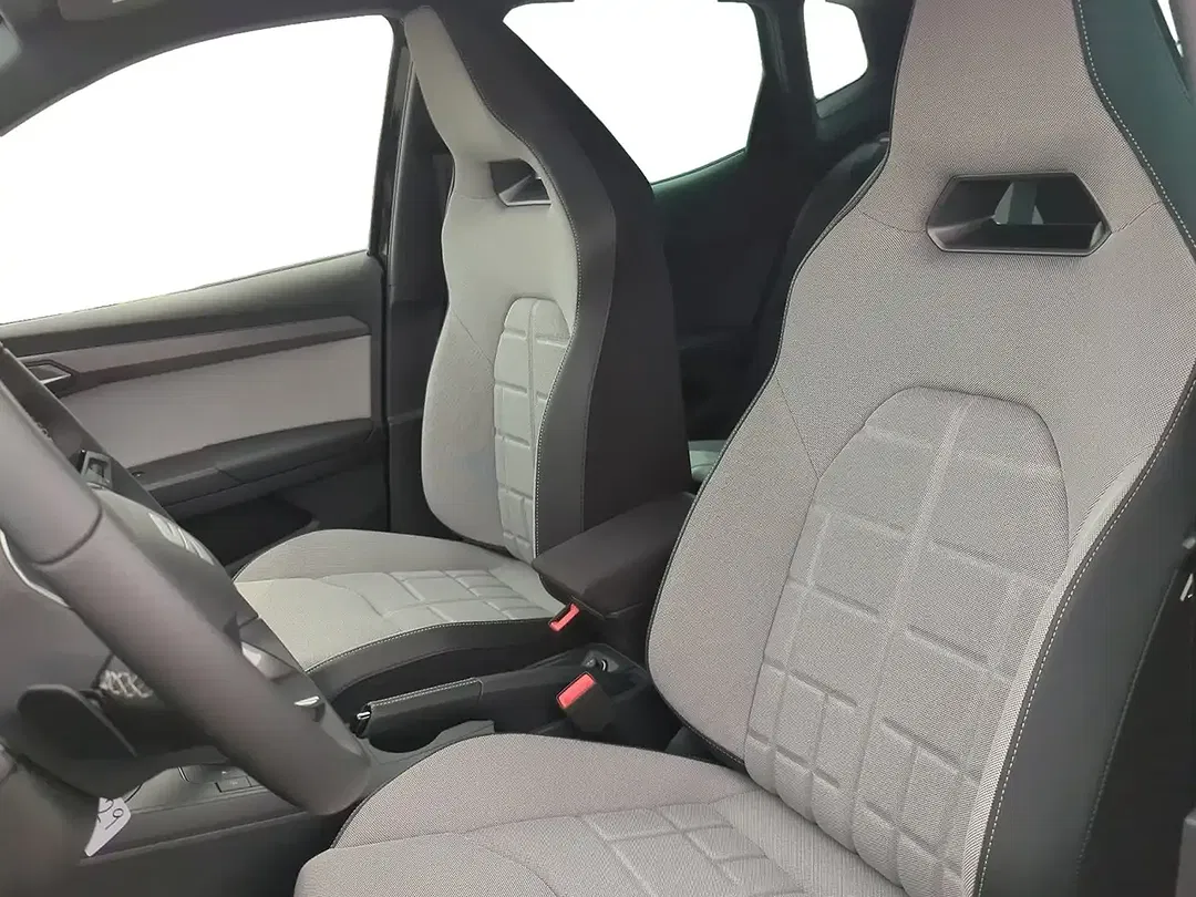 SEAT Arona 1.0 TSI DSG FR - Thumbnail 8