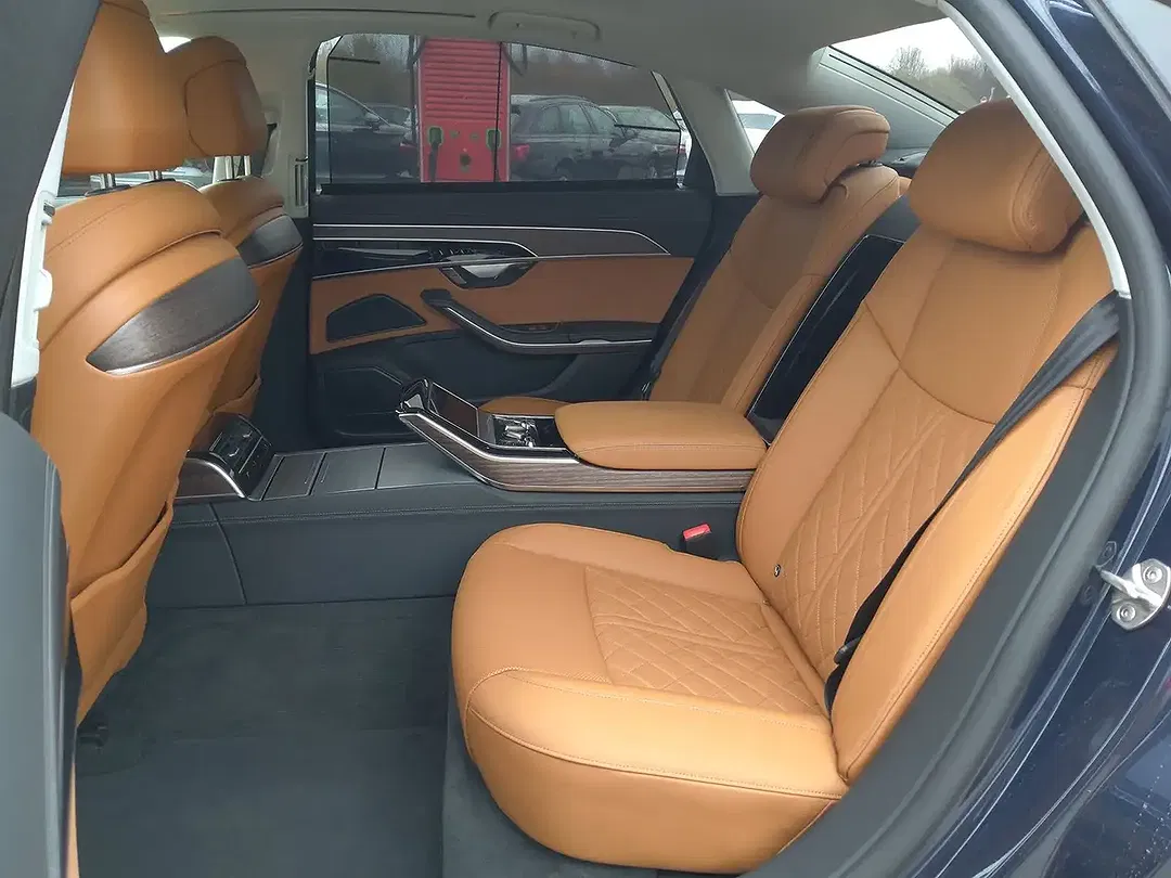Audi A8 60 TFSI e S line - Thumbnail 12