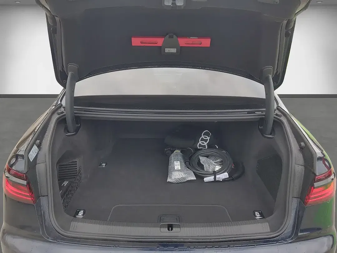 Audi A8 60 TFSI e S line - Thumbnail 13