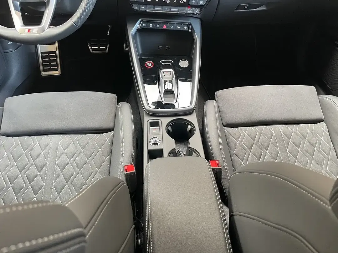 Audi S3 TFSI Matrix LED Sportback - Thumbnail 12