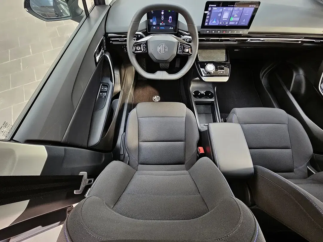 MG MG4 - Thumbnail 3