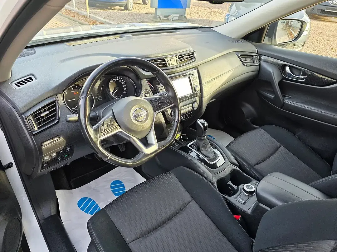 Nissan X-Trail AUT 4x4 N-Connecta - Thumbnail 10