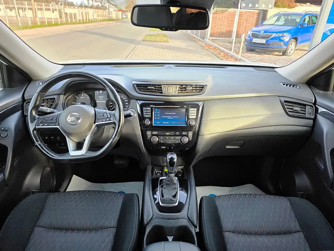 Nissan X-Trail AUT 4x4 N-Connecta - Thumbnail 11