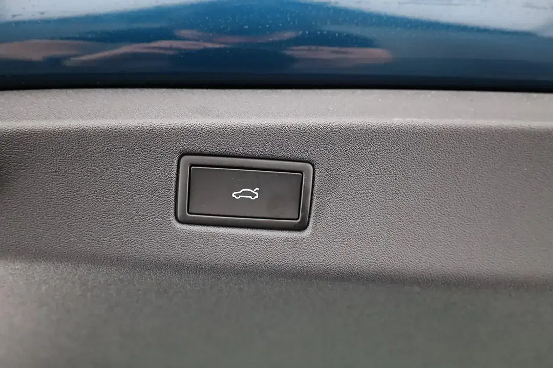 Volkswagen ID.7 Pro Black Edition - Thumbnail 12