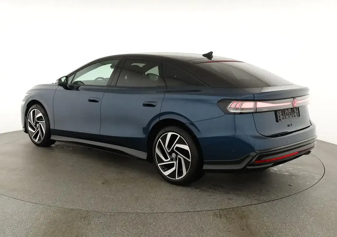 Volkswagen ID.7 Pro Black Edition - Thumbnail 3