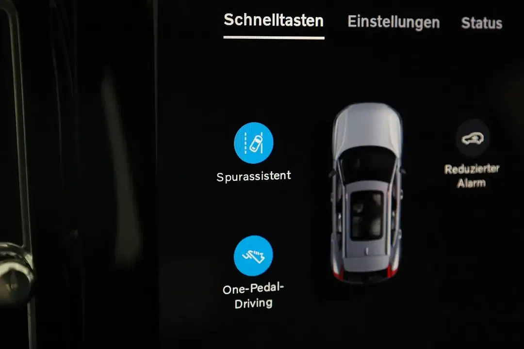 Volvo XC40 Recharge Plus - Thumbnail 20