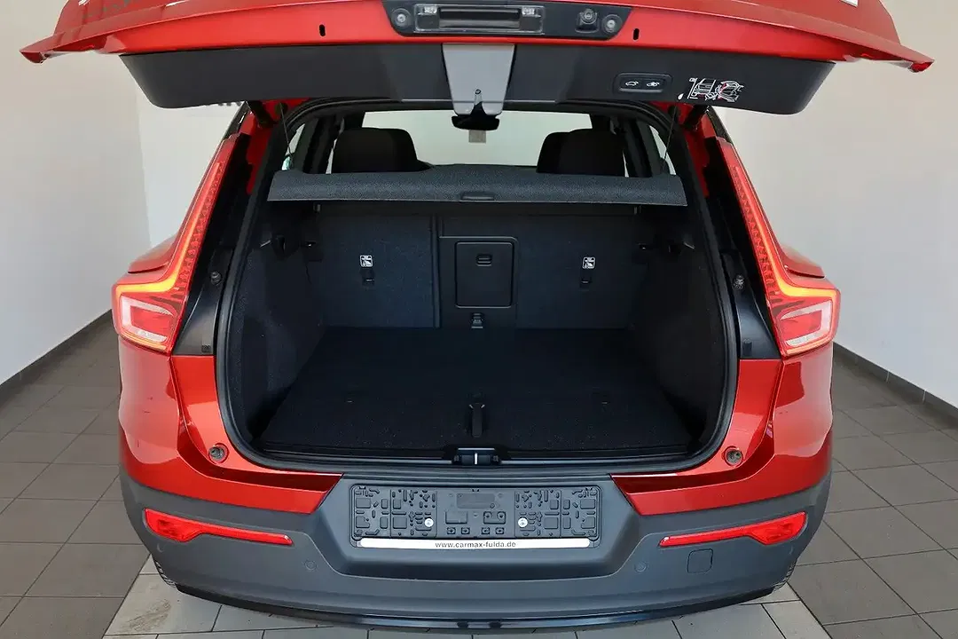 Volvo XC40 Recharge Plus - Thumbnail 24