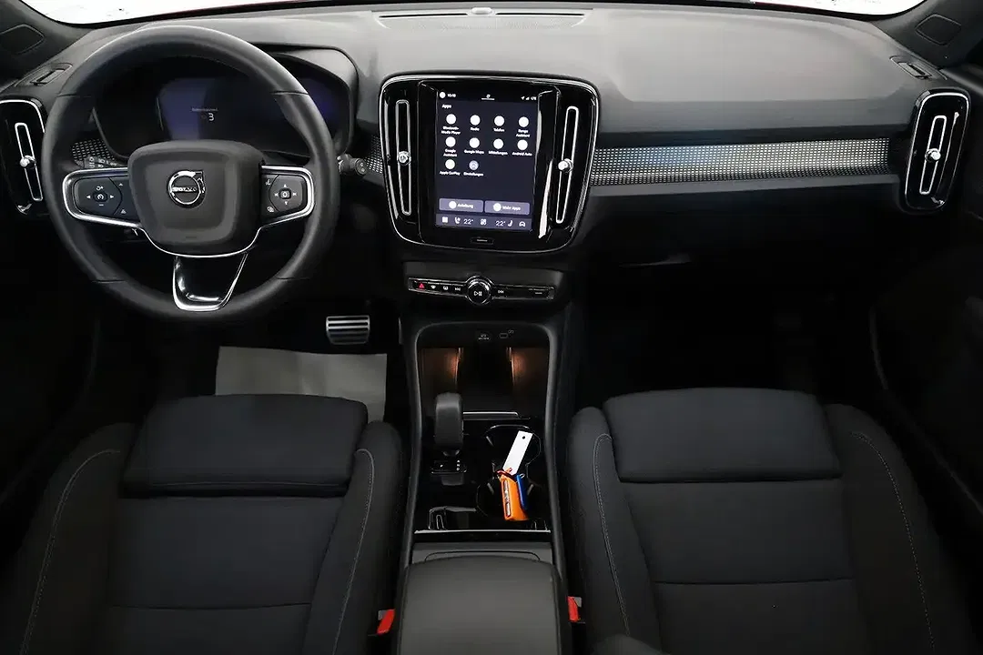 Volvo XC40 Recharge Plus - Thumbnail 4