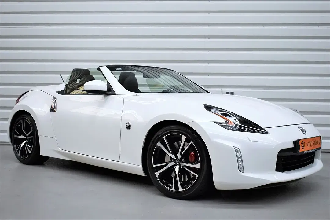 Nissan 370Z - foto 1