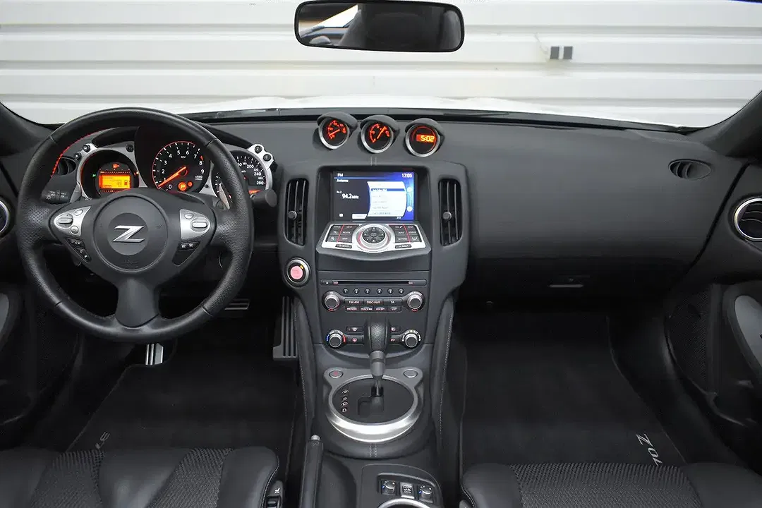 Nissan 370Z - foto 15