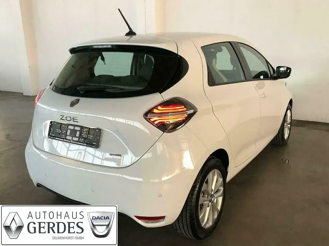 Renault ZOE R135 Z.E. 50 Experience - Thumbnail 9