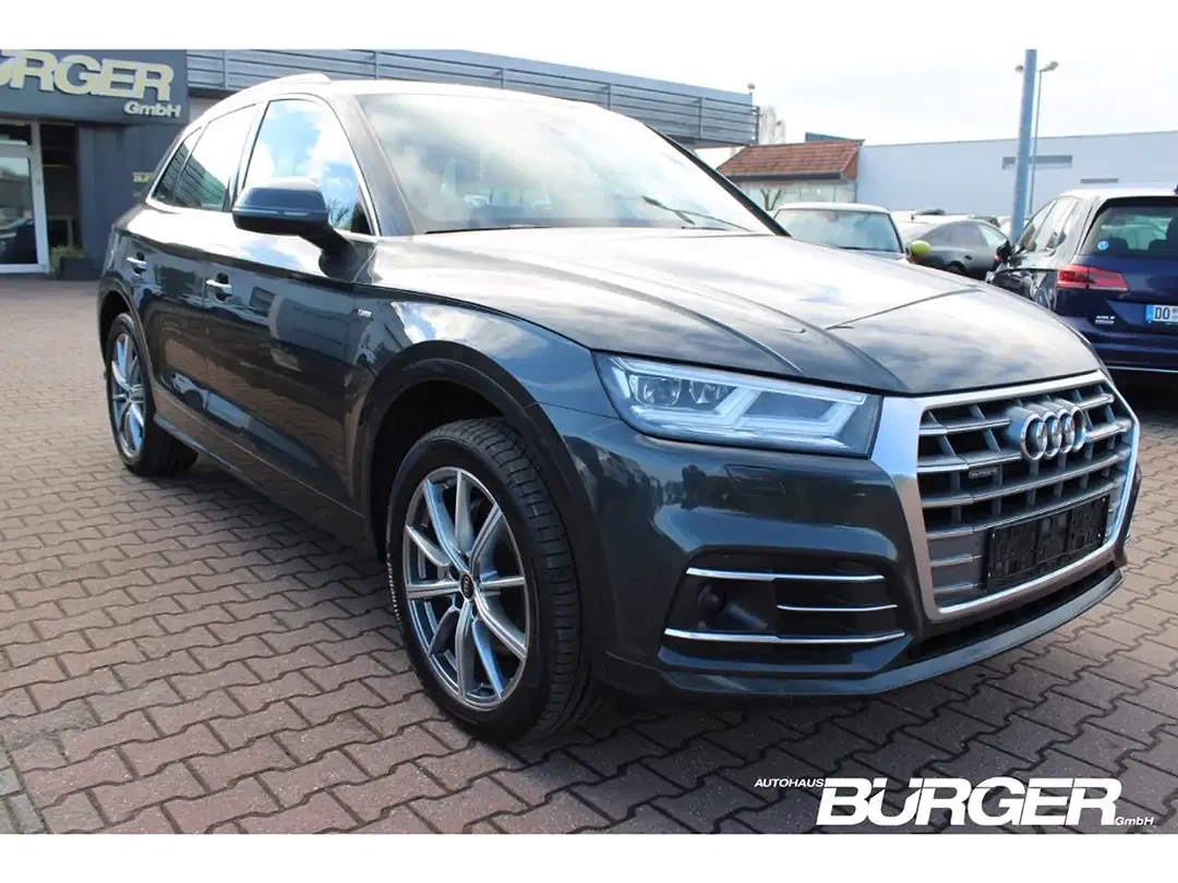 Audi Q5 50 TFSI e quattro design - foto 2