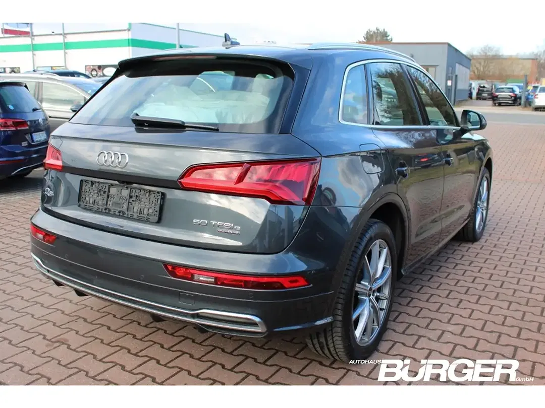 Audi Q5 50 TFSI e quattro design - Thumbnail 3