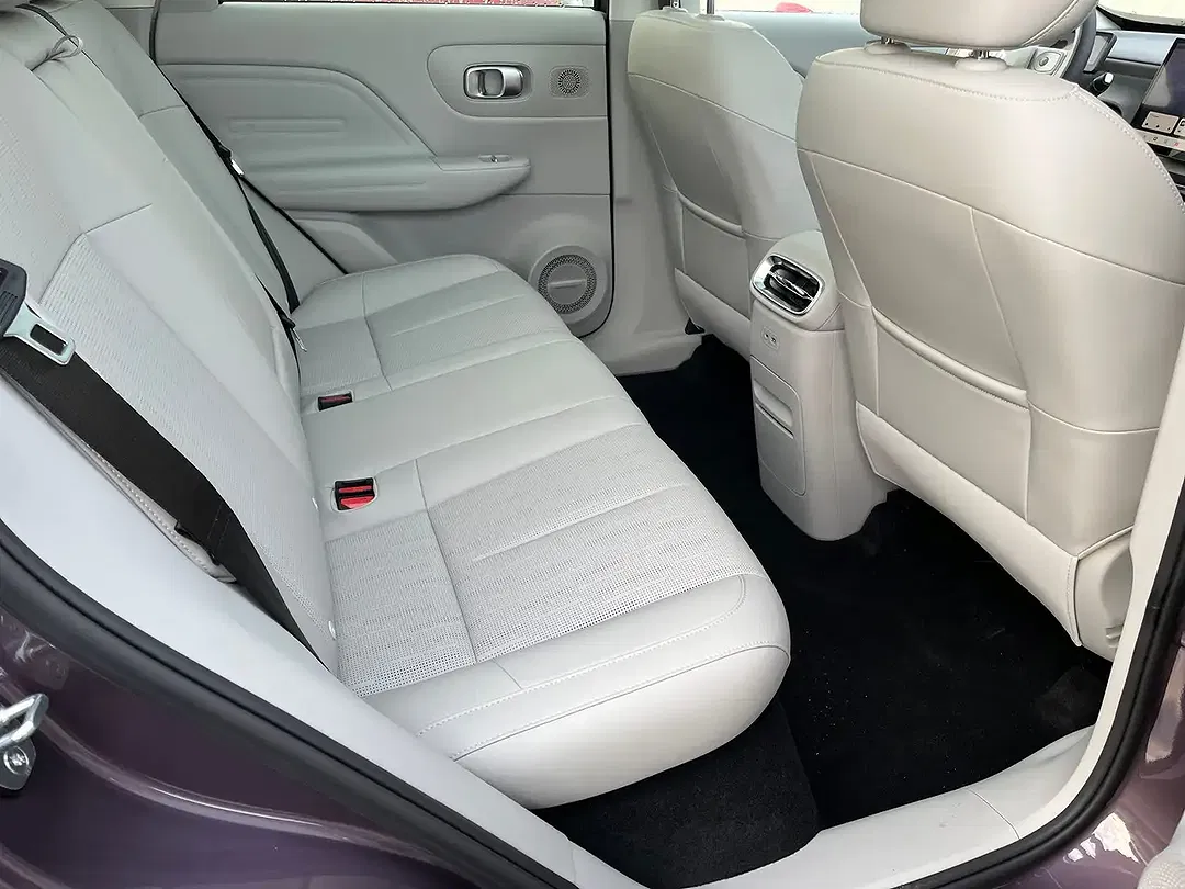 Leapmotor B10 - Thumbnail 13