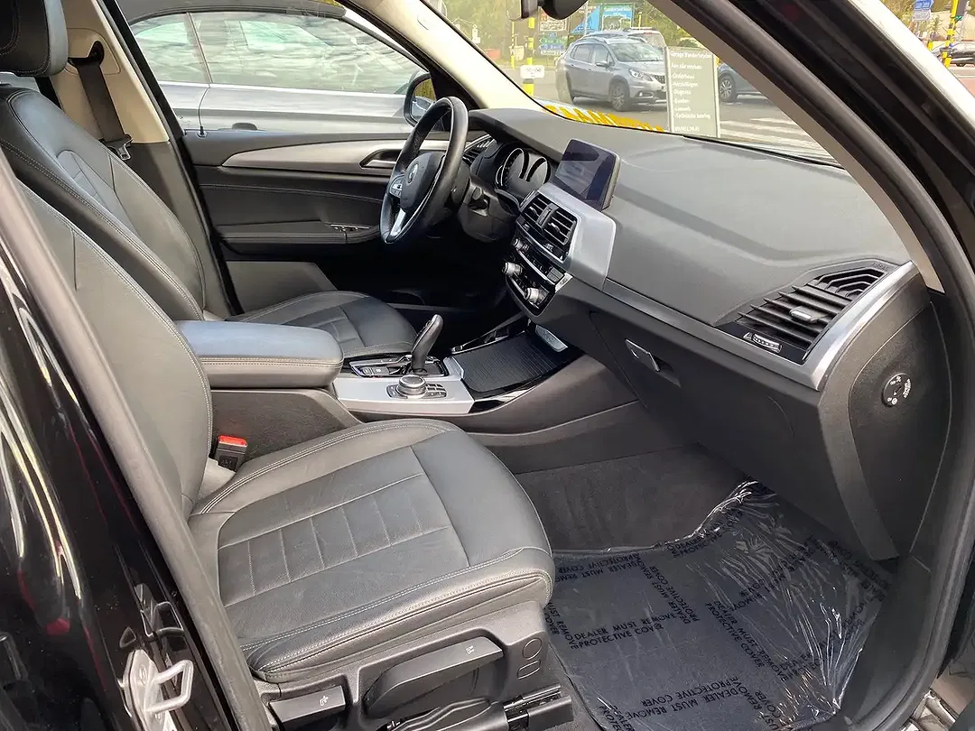 BMW X3 AUT xDrive Luxury Line - Thumbnail 3