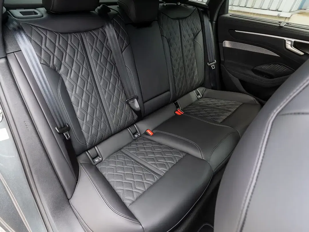 Audi A6 - Thumbnail 6