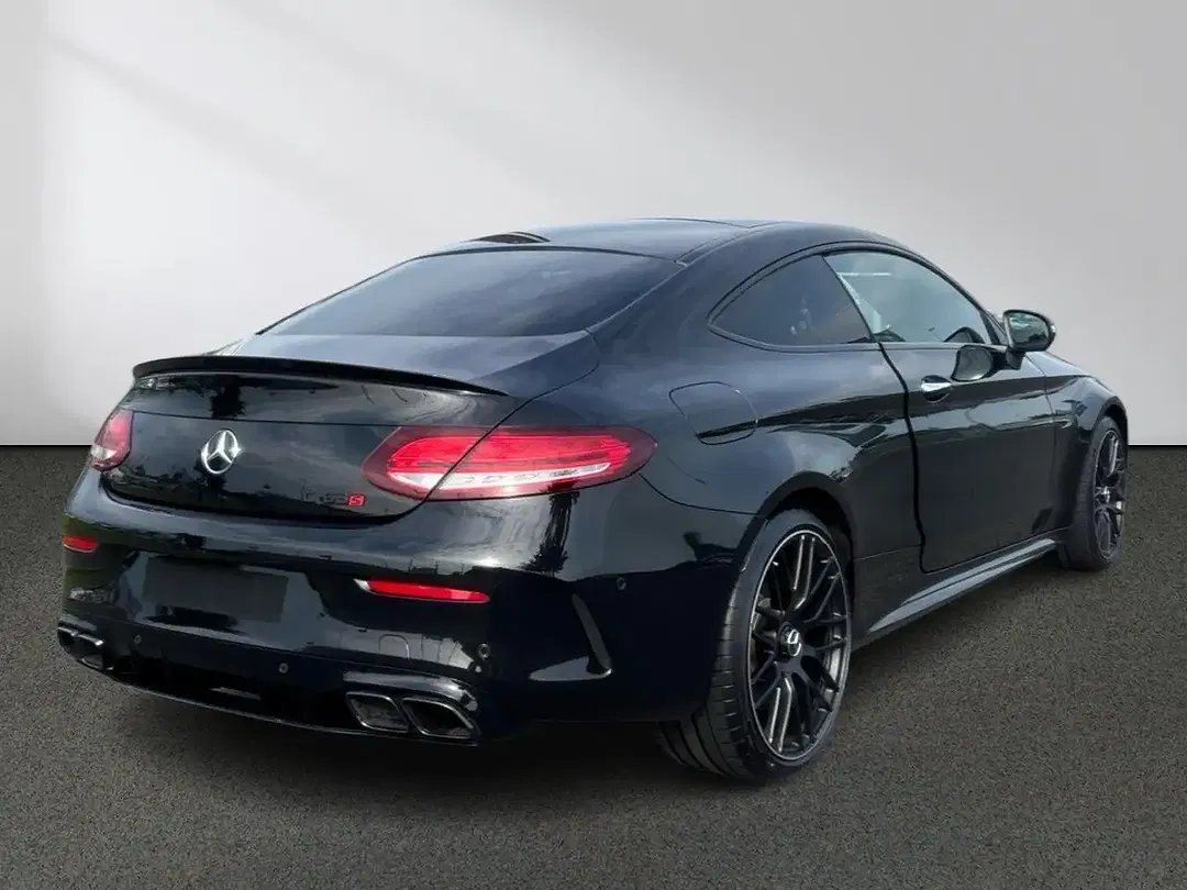 Mercedes-Benz C 63 AMG Night - Thumbnail 3