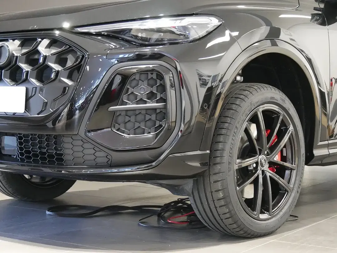 Audi SQ5 TFSI S tronic - Thumbnail 6