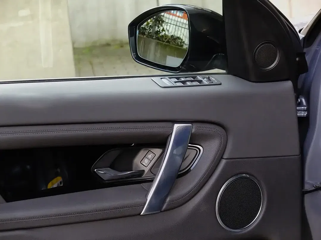 Land Rover Discovery Sport 2.0 Td4 4x4 MHEV S - Thumbnail 10