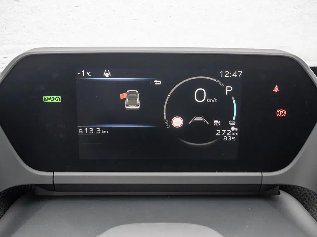Subaru Solterra Platinum Plus - Thumbnail 13