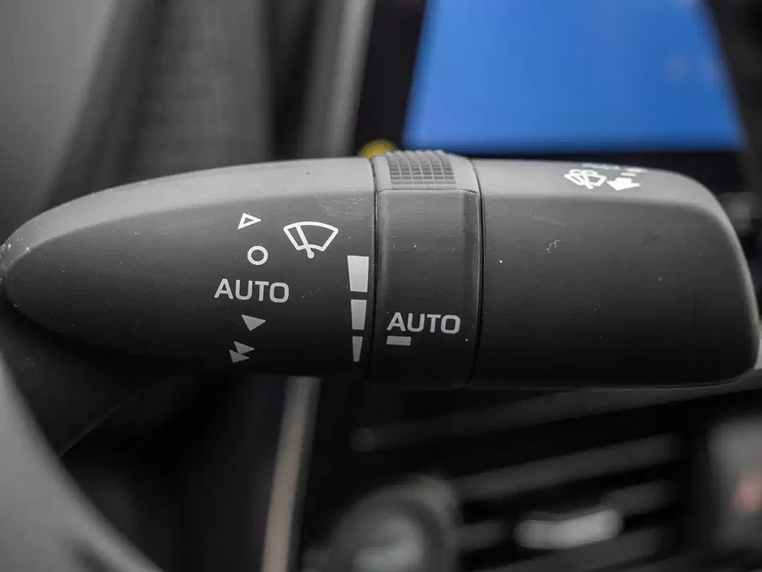 Subaru Solterra Platinum Plus - Thumbnail 14