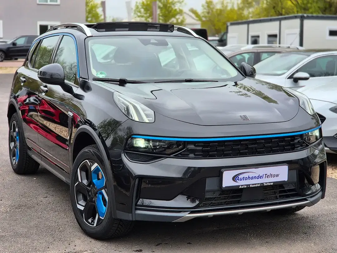 Lynk & Co 01 - Thumbnail 3