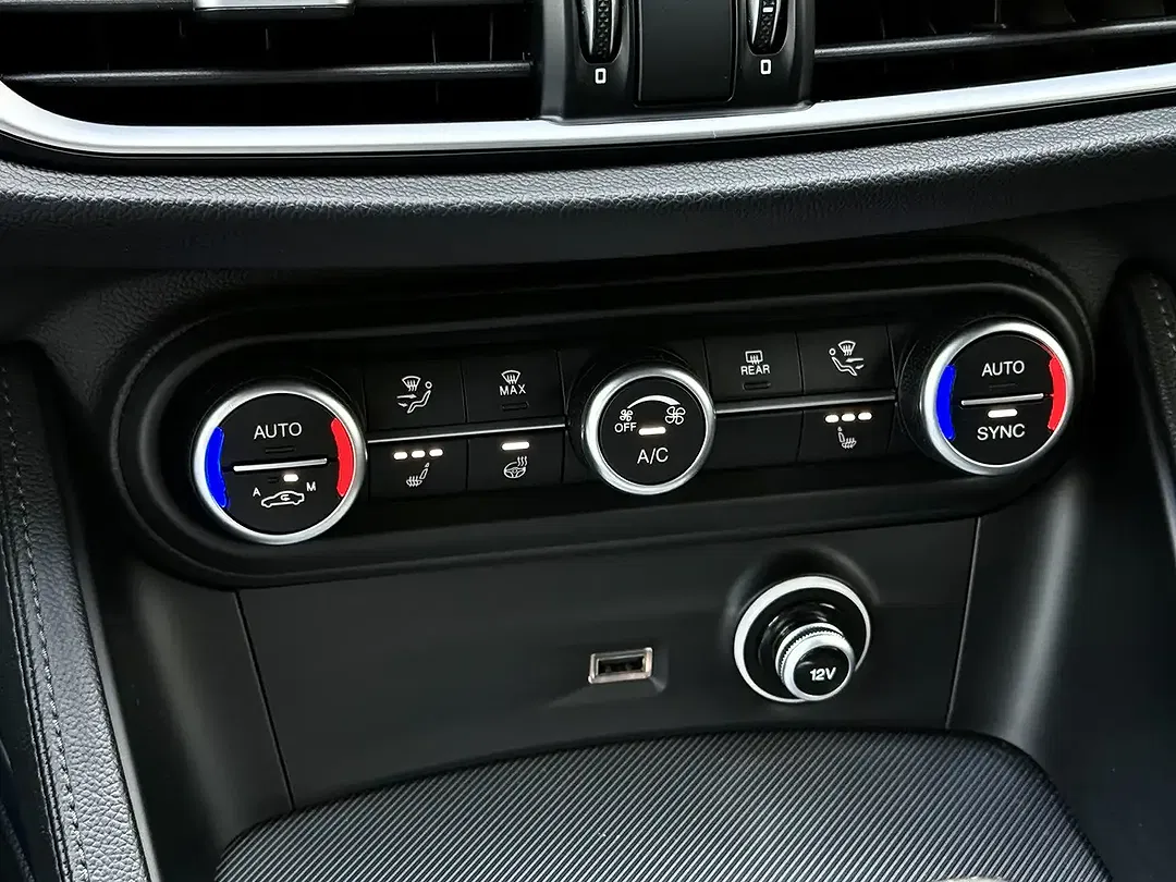 Alfa Romeo Stelvio 2.2 JTD - foto 15