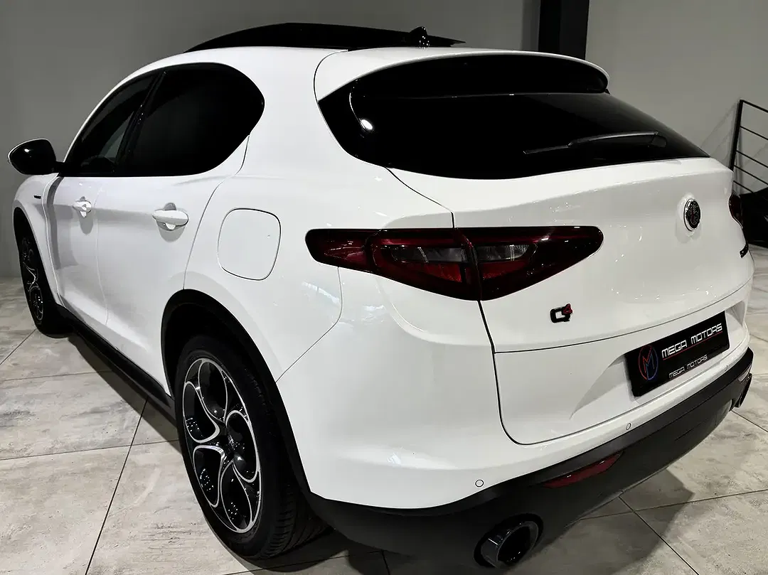 Alfa Romeo Stelvio 2.2 JTD - foto 2