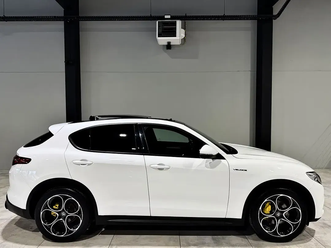 Alfa Romeo Stelvio 2.2 JTD - Thumbnail 7