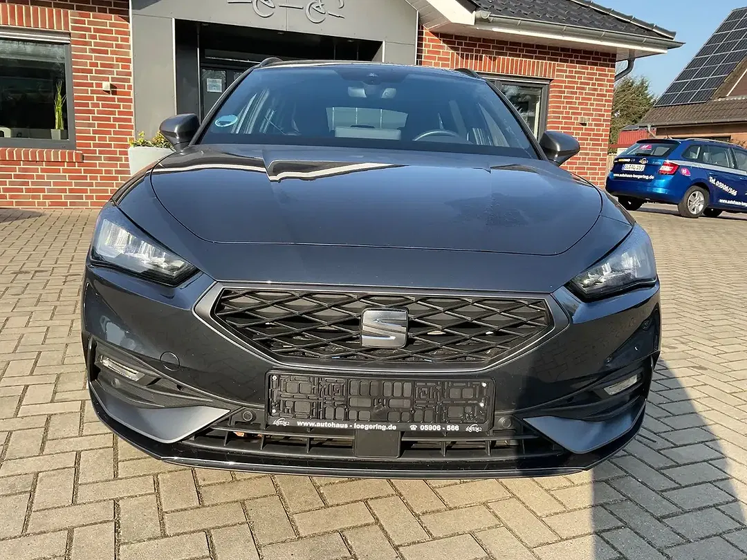SEAT Leon 1.5 eTSI DSG FR - Thumbnail 2