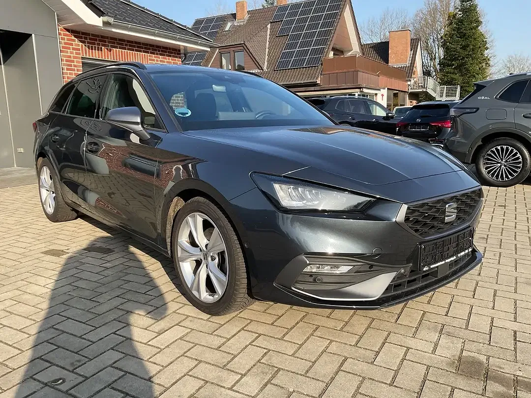 SEAT Leon 1.5 eTSI DSG FR - Thumbnail 3