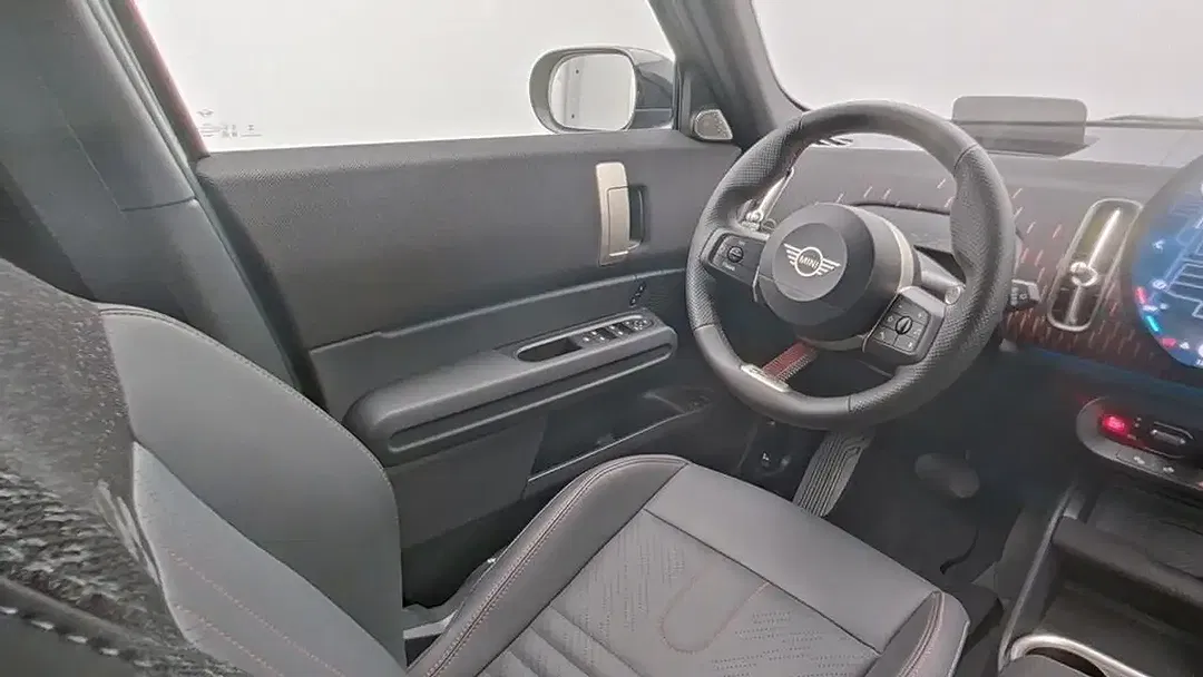 MINI Countryman S All4 JCW Trim - Thumbnail 20