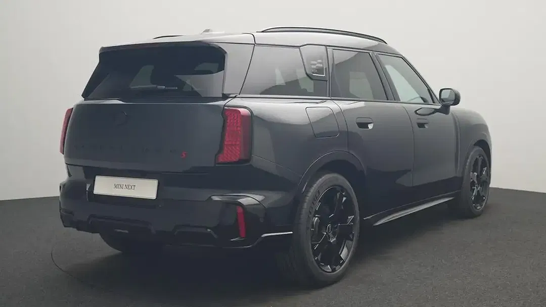 MINI Countryman S All4 JCW Trim - Thumbnail 4