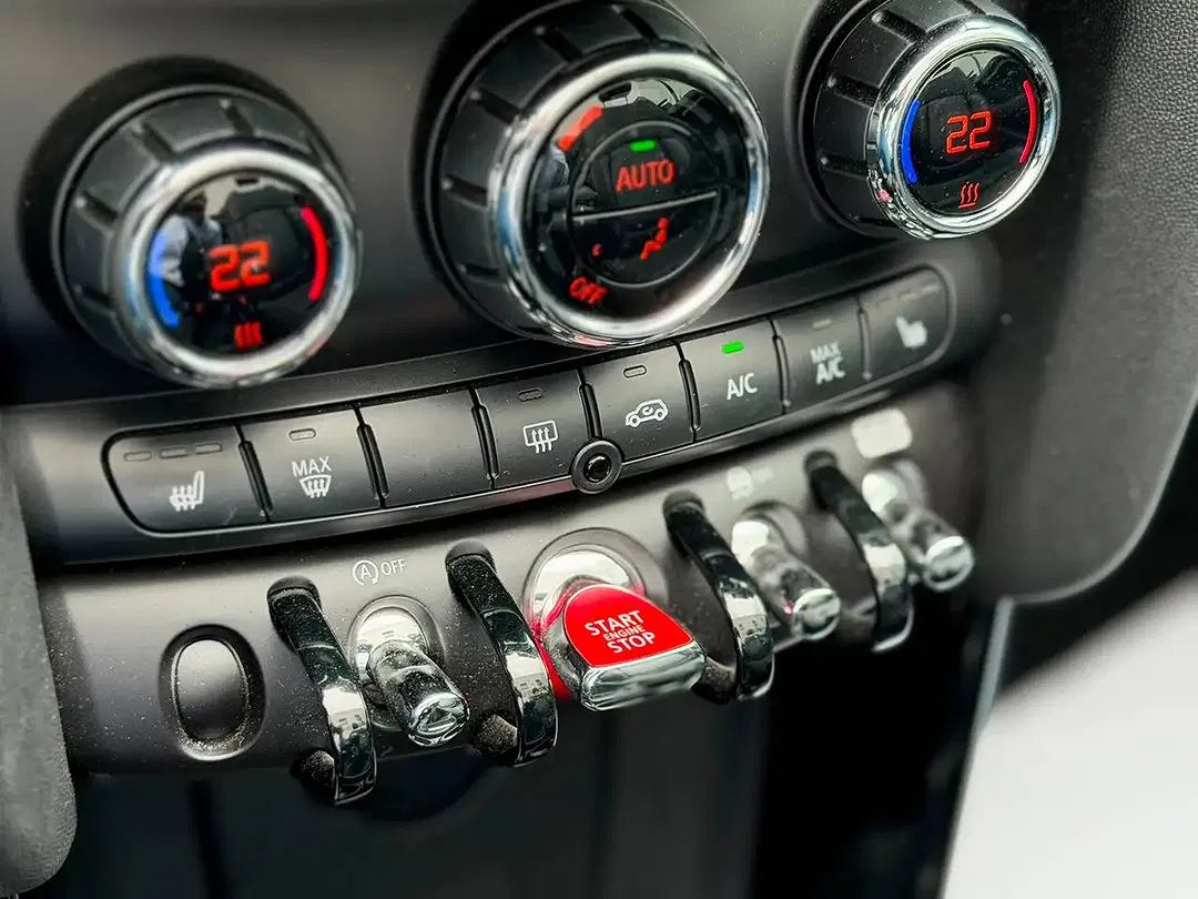 MINI Cooper Cabrio 1.5 - Thumbnail 12