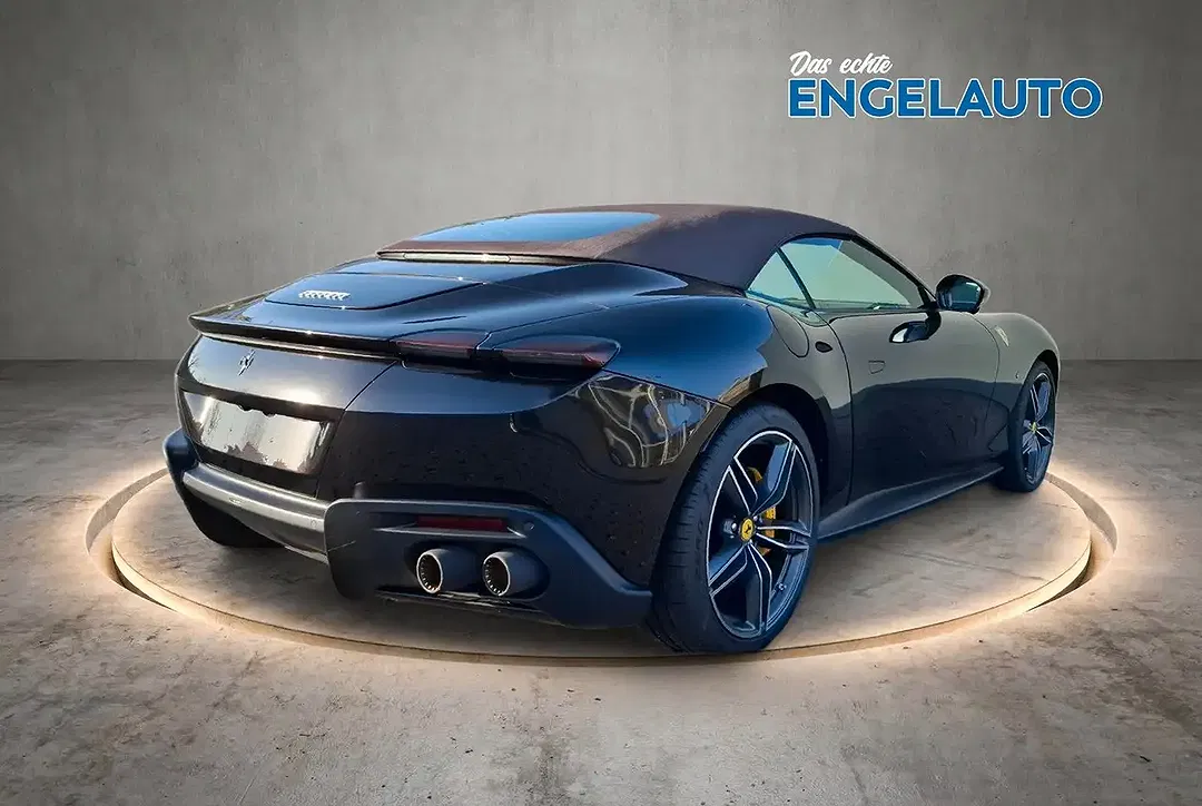 Ferrari Roma Spider - Thumbnail 4