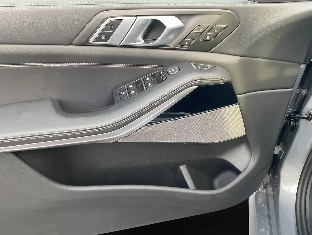 BMW X5 M xDrive - Thumbnail 6