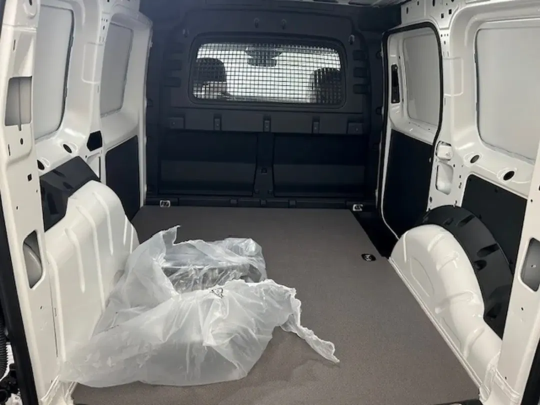 Volkswagen Caddy TDI Cargo 4Motion - Thumbnail 6